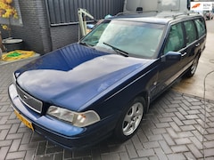 Volvo V70 - 2.5 Exclusive-Line autom