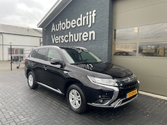 Mitsubishi Outlander - 2.4 PHEV Pure trekhaak alcantara keyless