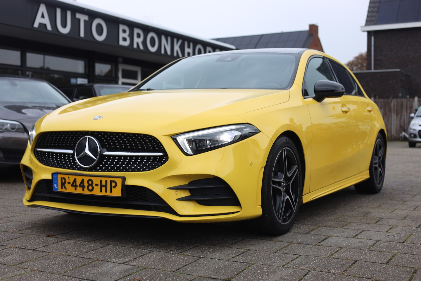 Mercedes-Benz A-klasse - 180 AMG AUTOMAAT | PANO | CAMERA | NL AUTO - AutoWereld.nl