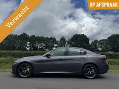 Alfa Romeo Giulia - 2.0t Q4 Veloce, Pano, Carbon, leder dash 19 inch