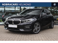 BMW 1-serie - 118i Sport Line Automaat / Sportstoelen / Achteruitrijcamera / LED / Cruise Control / Live