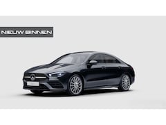 Mercedes-Benz CLA-Klasse - 250 e Premium Plus | AMG Line | CLA45 Styling | Stoelverwarming | Keyless | Adaptive Cruis