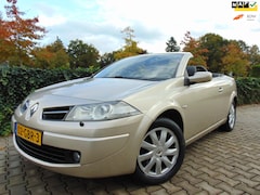 Renault Mégane coupé cabriolet - 2.0-16V Tech Line Automaat , Clima / Cruise / Leder / Isofix / Pdc / Xenon / 16" Lm Velgen