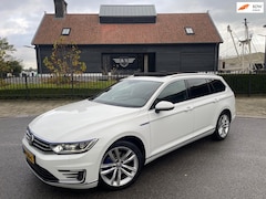 Volkswagen Passat Variant - 1.4 TSI GTE 218 PK CONECT PANORMADAK VIRTUAL COCKPIT LEER NAVI LED/XENON CAMERA