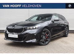 BMW 5-serie Touring - 550e xDrive M Sport Automaat / Panoramadak / Bowers & Wilkins / M Multifunctionele Stoelen