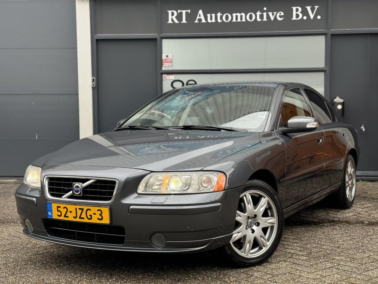 Volvo S60 - 2.4 Drivers Edition Xenon / Leder Aut. - AutoWereld.nl