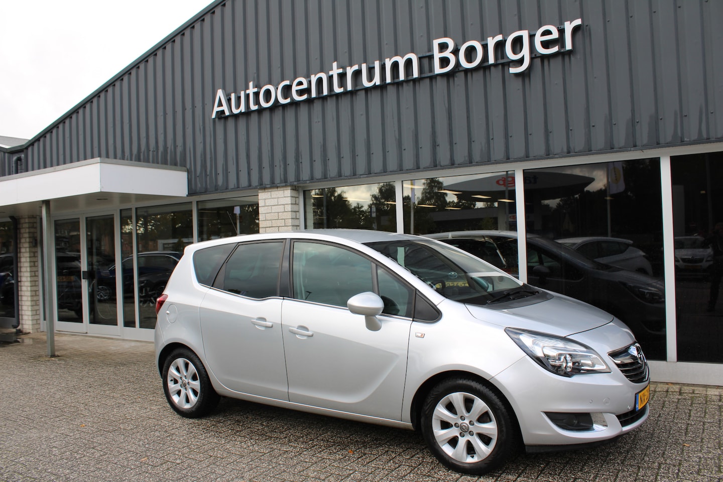 Opel Meriva - 1.4 Turbo Cosmo navi/clima/16"LM /Trekhaak/Camera/Winterpakket - AutoWereld.nl