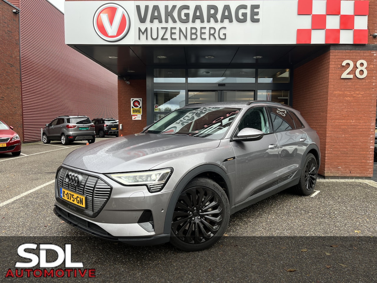 Audi e-tron - e-tron 50 quattro Launch Black Edition 71 kWh - SOH 100%!! // HALF LEDER-ALCANTARA // ELEK - AutoWereld.nl