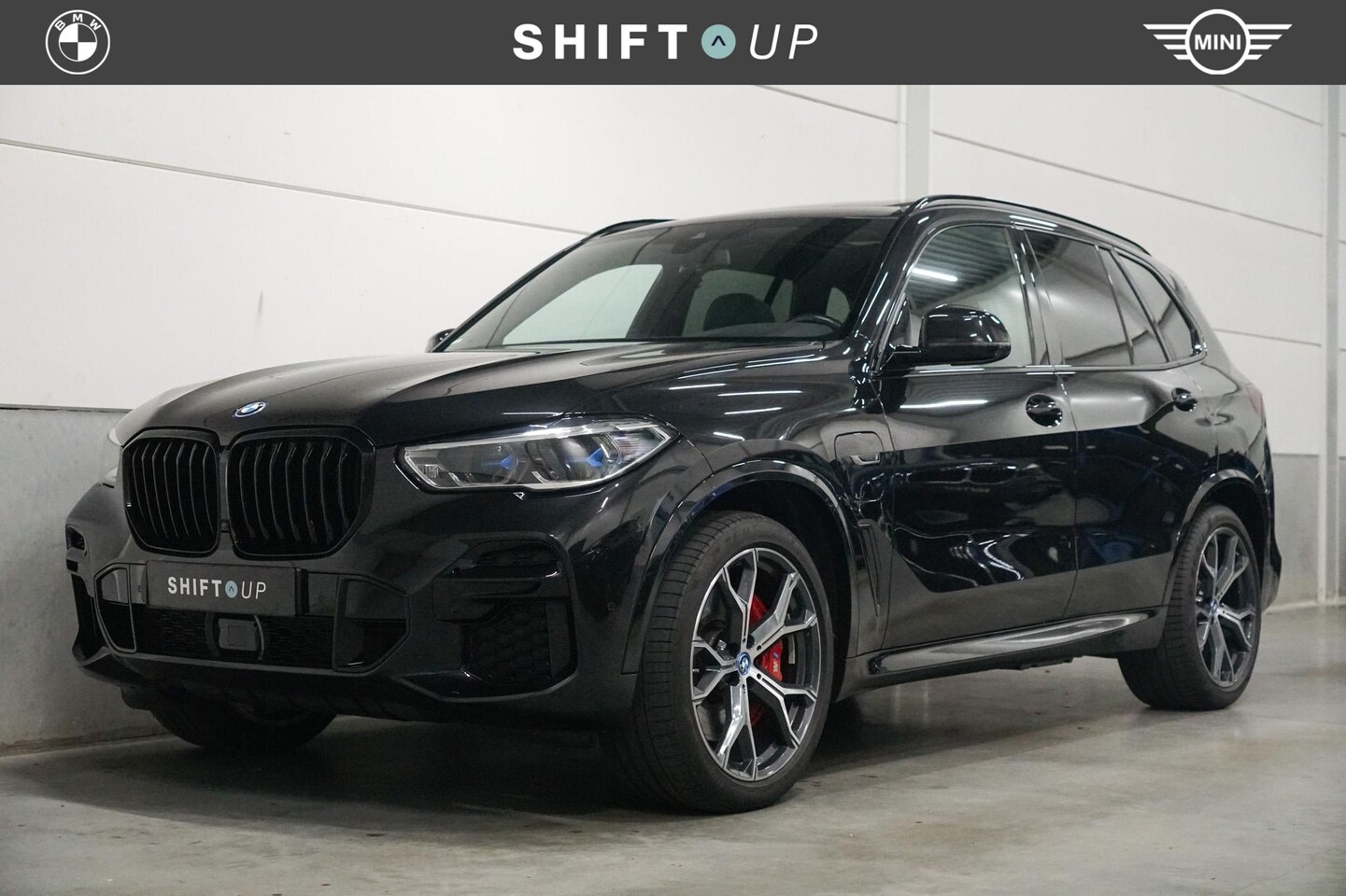 BMW X5 - xDrive45e M-Sport | Panoramadak | Massage | Stoelventilatie | Laser - AutoWereld.nl