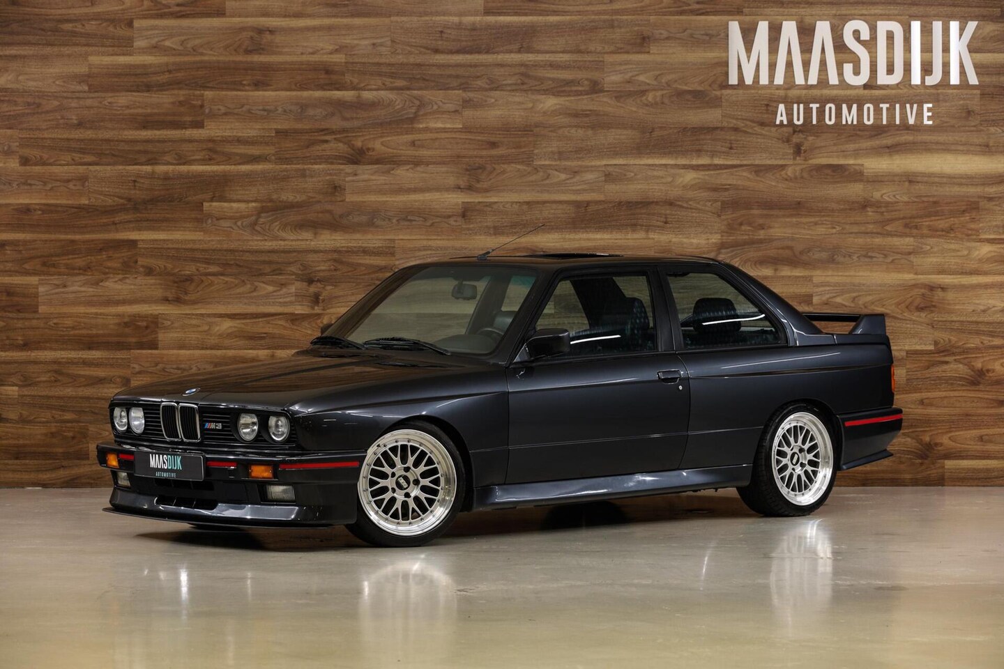 BMW M3 - E30 | Sunroof | Stoelverwarming| BBS LM - AutoWereld.nl