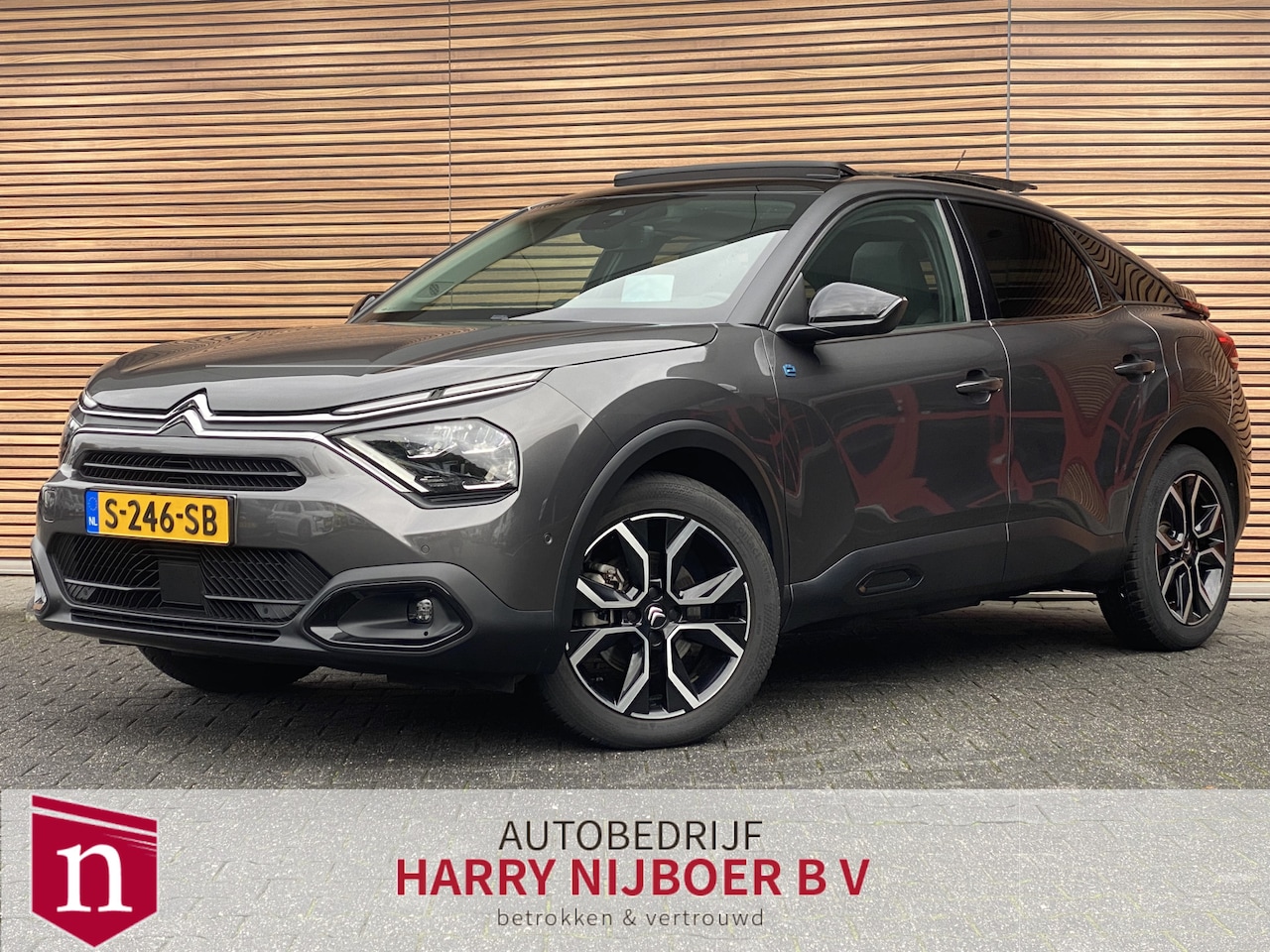 Citroën Ë-C4 - Shine 50 kWh Schuifdak / Navi / Clima / Head-Up / Adapt. Cruise - AutoWereld.nl