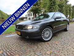 Volvo S60 - 2.4 T 200 PK Ecc Cruisecontrol Leer Lm Velgen Trekhaak*Apk t/m 16-10-2026*Youngtimer*Nette