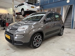 Fiat Panda - 1.0 70pk Hybrid City Life | Airco | U-connect | Bluetooth | All season banden | NAP | Rijk
