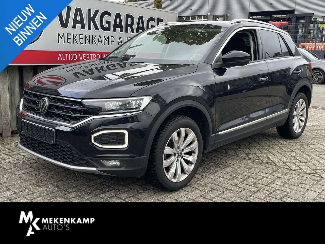Volkswagen T-Roc - 1.5 TSI Sport 17''/LED/Virtual Cockpit/Dodehoek/Keyless/Camera/Elektrische klep/Stoel + st - AutoWereld.nl