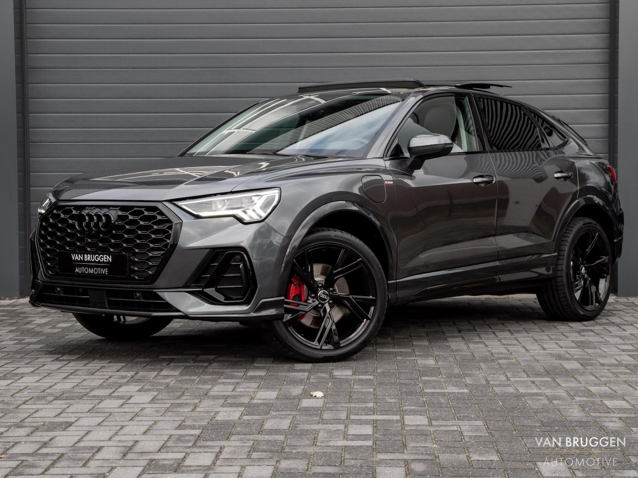 Audi Q3 Sportback - 45 TFSI e S-Line Pano E-Stoelen 360 Sfeer Keyless - AutoWereld.nl