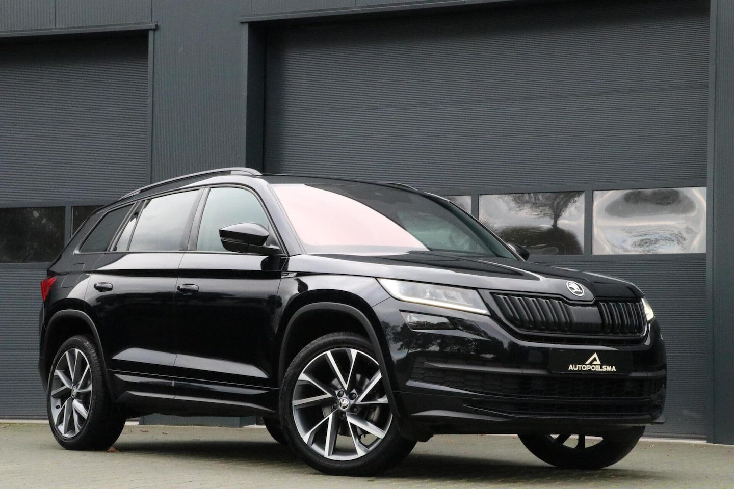 Skoda Kodiaq - 1.5 TSI SPORTLINE Panodak MemoryZetels 19'Inch AdaptivCruise CantonAudio Elektr Trekhaak S - AutoWereld.nl