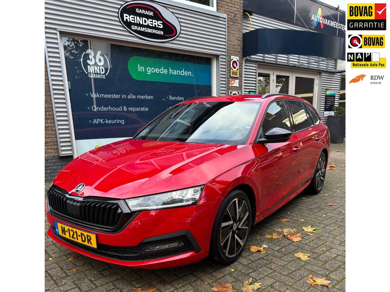 Skoda Octavia Combi - 1.0 TSI Sport Business / Apple carplay / Cruise / LED / 18 inch LM - AutoWereld.nl