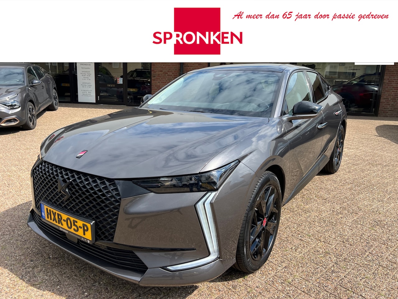 DS 4 - 1.2 PureTech Performance Line Navi-Camera-Afn. trekhaak-Keyless-Alcantara - AutoWereld.nl