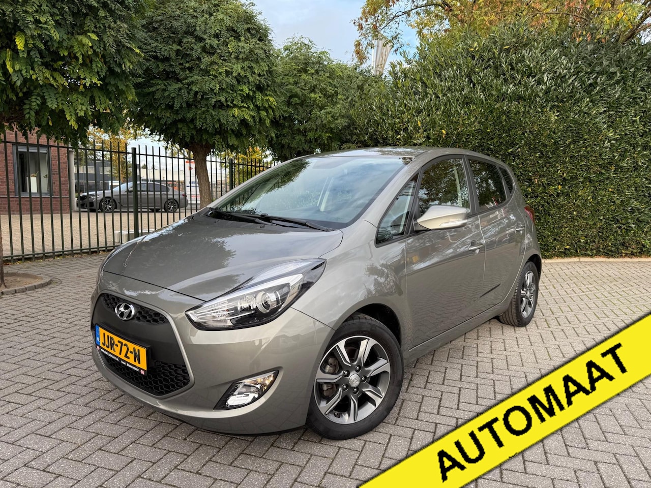 Hyundai ix20 - 1.6i AUTOMAAT, Clima, Cruise Control, Navigatie, Achteruitrijcamera, Stoel- & Stuurverwarm - AutoWereld.nl