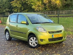 Daihatsu Sirion 2 - 1.0-12V Premium /5-Deurs/