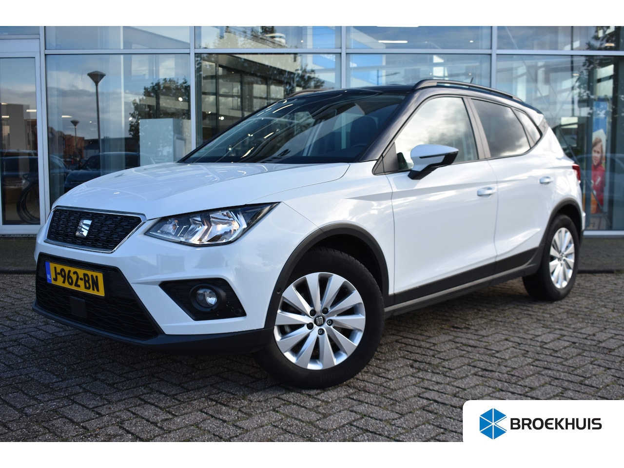 SEAT Arona - 95PK 1.0TSI STYLE TREKHAAK | CAMERA. ACHTER | ADAPT. CRUISE | LED - AutoWereld.nl