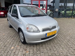 Toyota Yaris - 1.3-16V VVT-i Sol uniek met 41000 km