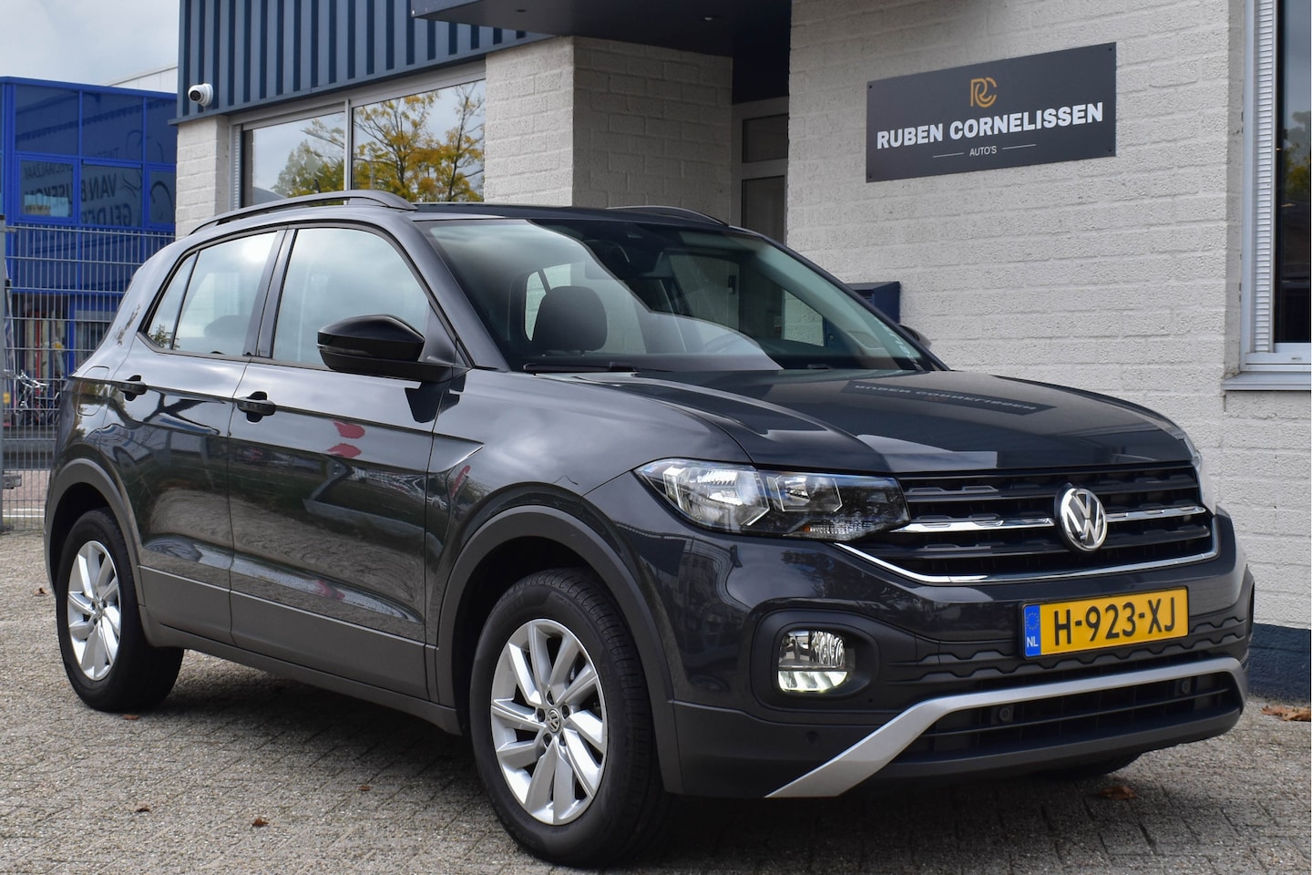 Volkswagen T-Cross - 1.0 TSI Life Business | ACC | Carplay | Navi | Clima | Blind Spot | Parkeersensoren - AutoWereld.nl