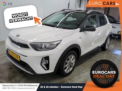 Kia Stonic - 1.0 T-GDi 120pk MHEV DynamicLine Auto. Navigatie Apple Carplay/Android Auto Camera Parkeer