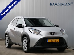 Toyota Aygo X - 1.0 73pk VVT-i MT Play Apple Carplay / Camera / Adaptive cruise / Airco