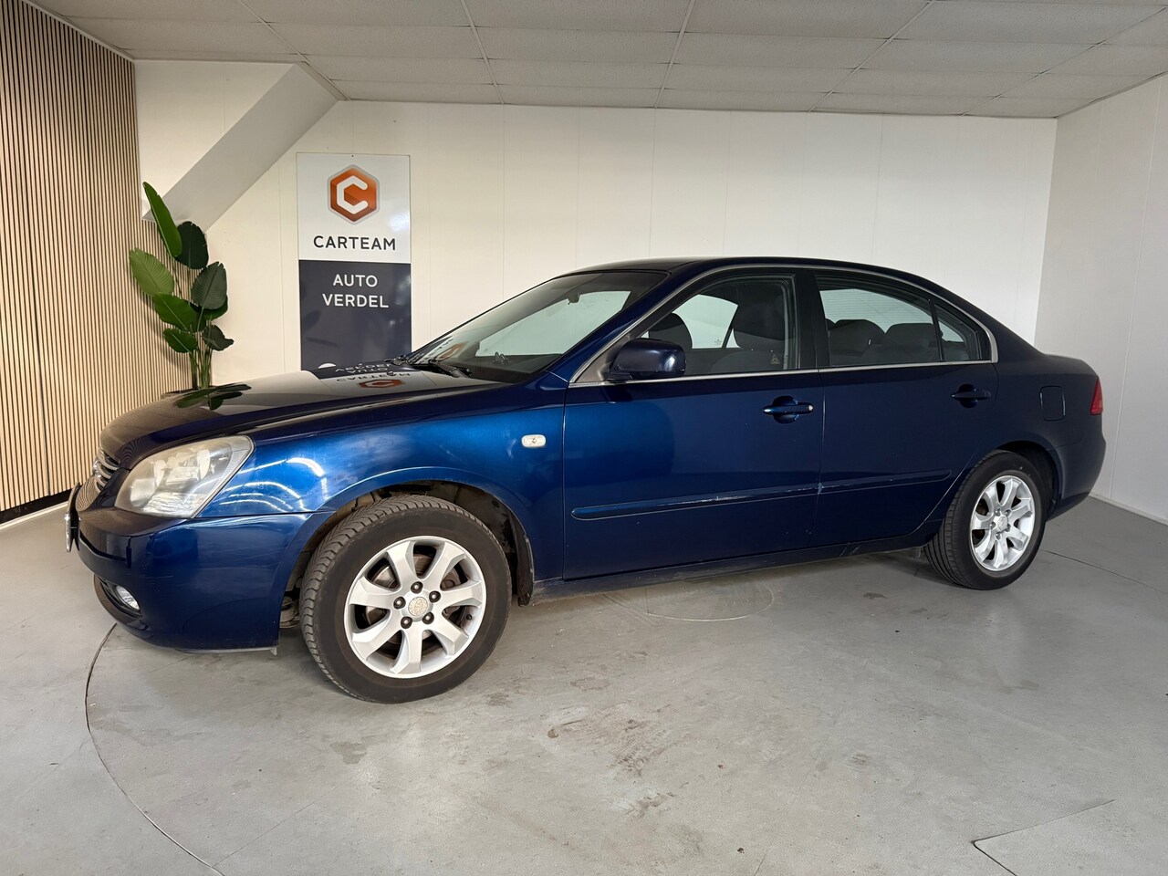 Kia Magentis - 2.0 CVVT X-ecutive Airco, trekhaak,LMV (TOYOTA AVENSIS) - AutoWereld.nl