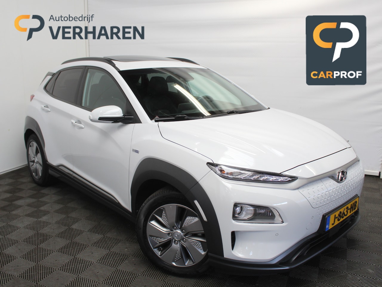 Hyundai Kona Electric - EV Premium 64 kWh CARPLAY | 3 FASE | CAMERA | DAB | LED | STOELVERW/VENT | LMV | ADAPCRUIS - AutoWereld.nl