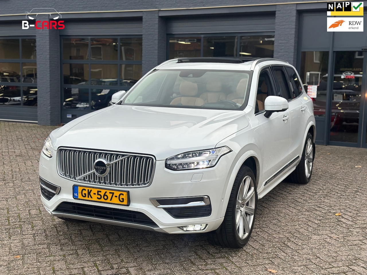 Volvo XC90 - 2.0 D5 AWD First 7Pers|HUD|Stuurvw|Massage|Pano|360*|Nap!! - AutoWereld.nl