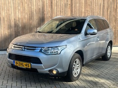 Mitsubishi Outlander - 2.2 DI-D Business Edition 4WD | 7P | CLIMA |