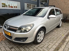Opel Astra Wagon - 1.8 Essentia