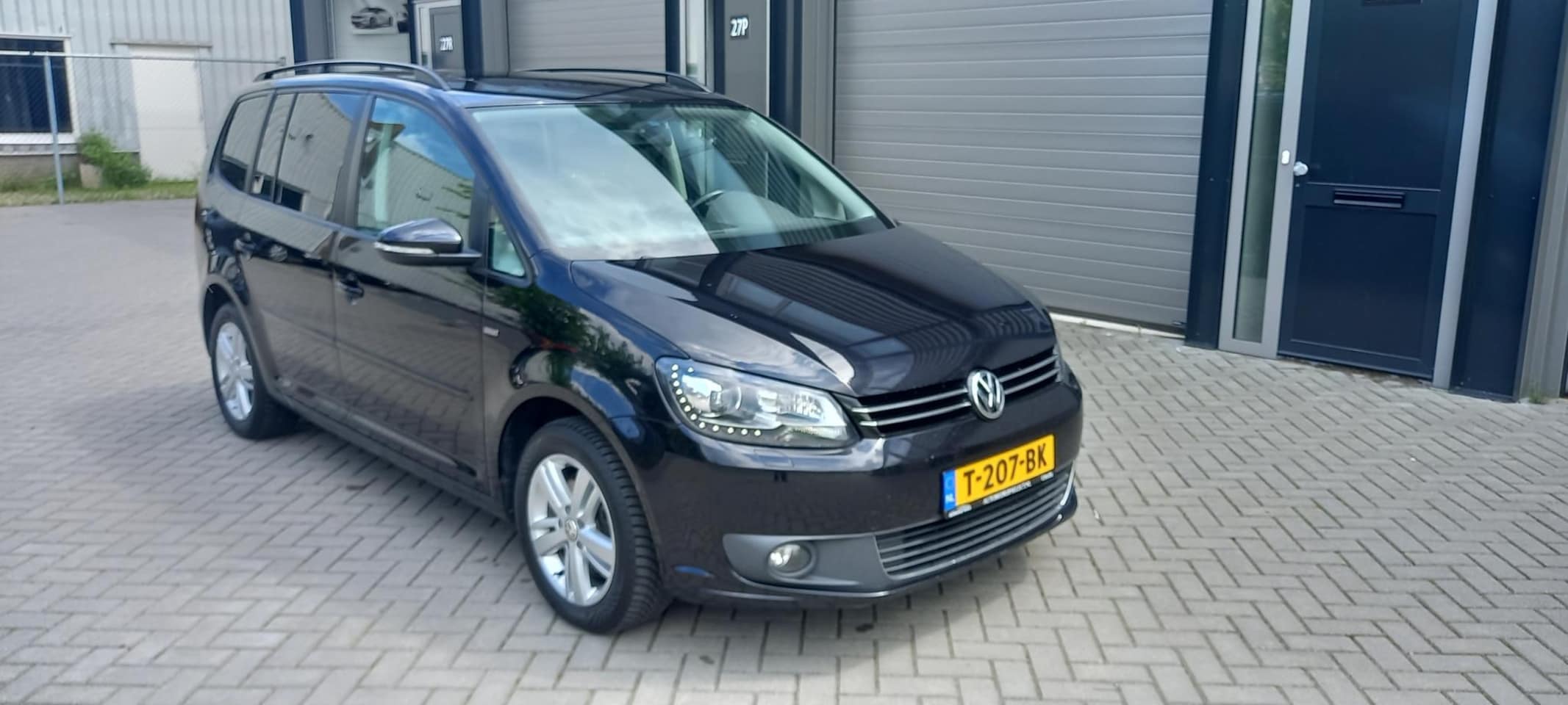 Volkswagen Touran - 1.4 TSI Match 7p*Panorama*Navi*Cruise control*Stoelverwarming* - AutoWereld.nl