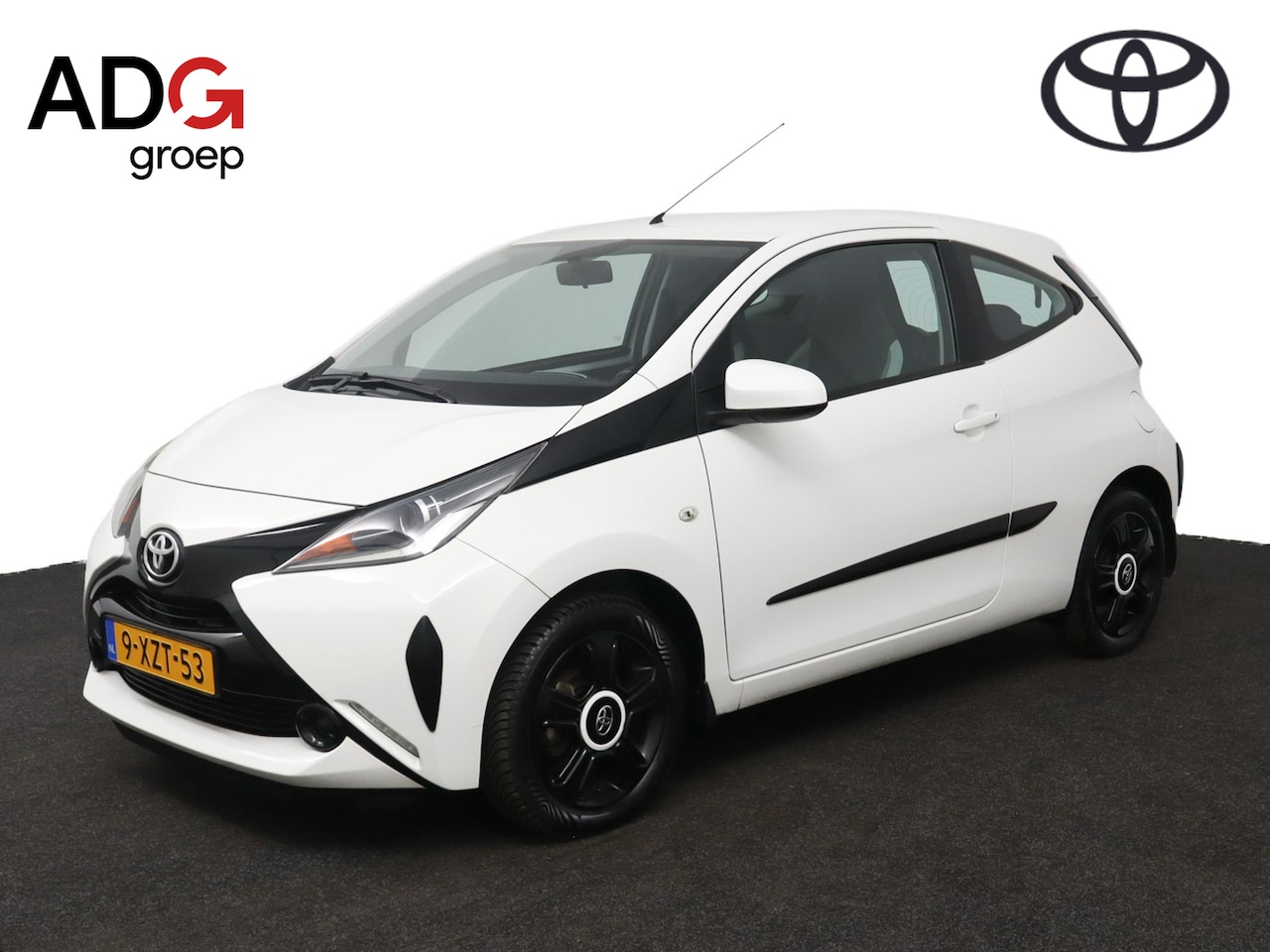Toyota Aygo - 1.0 VVT-i x-play | Automaat | Airco | Lichtmetalen velgen | Bluetooth | Centrale Vergrende - AutoWereld.nl