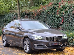 BMW 3-serie Gran Turismo - 320i High Executive Panorama Apple CarPlay Camera Dig. Dash 6WB NBT Evo GR Navi NAP