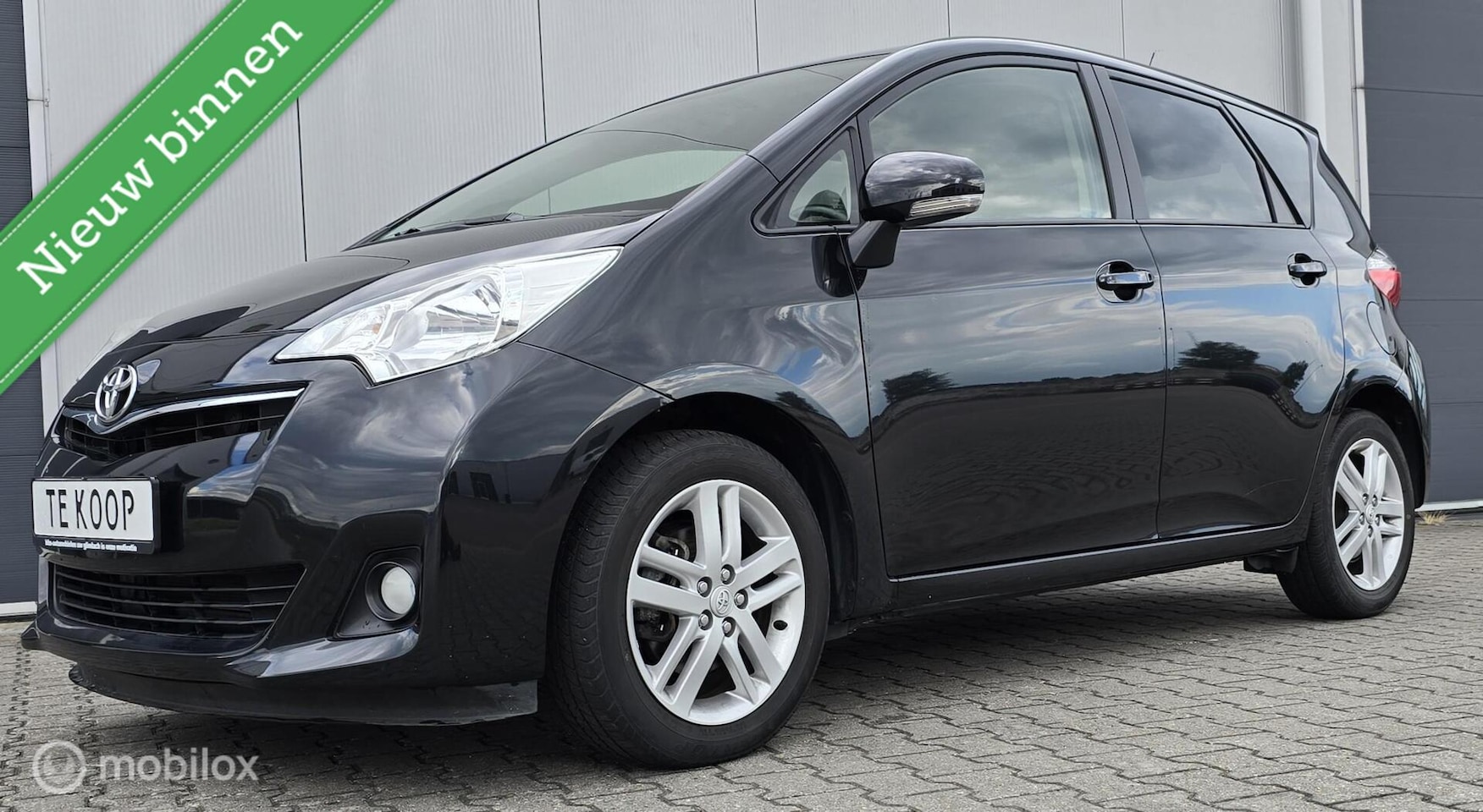 Toyota Verso S - 1.3 VVT-i Dynamic 1.3 VVT-i Dynamic - AutoWereld.nl