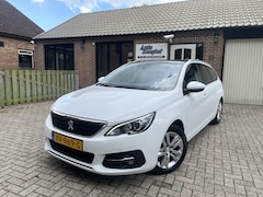Peugeot 308 SW - 1.2 PureTech Blue Lease Executive Panodak