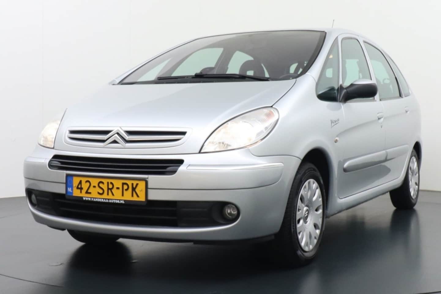 Citroën Xsara Picasso - 1.6I-16V ATTRACTION HB 5-DRS YOUNGTIMER!! - AutoWereld.nl