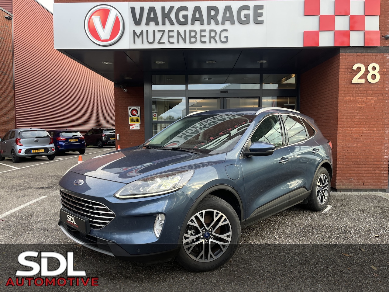 Ford Kuga - 2.5 PHEV Titanium X // ADAPT. CRUISE // DODEHOEK // B&O SOUND // KEYLESS // NAVI+CARPLAY / - AutoWereld.nl