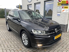 Volkswagen Tiguan - 1.4 TSI Comfortline Business / Add. Cruise / Climate controle / PDC achter / Navigatie / T
