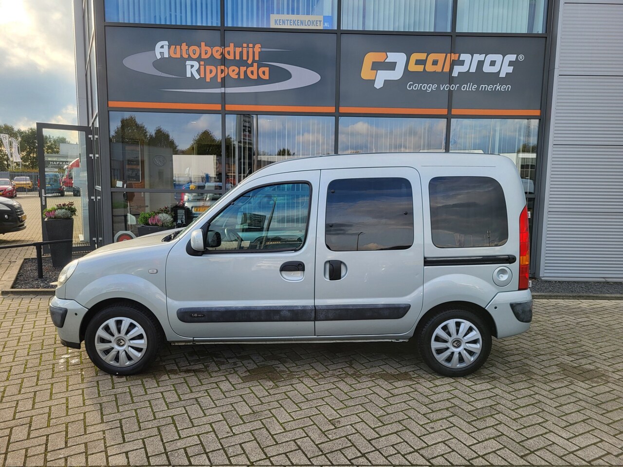 Renault Kangoo - 1.6-16V Privilège 1.6-16V Privilège - AutoWereld.nl
