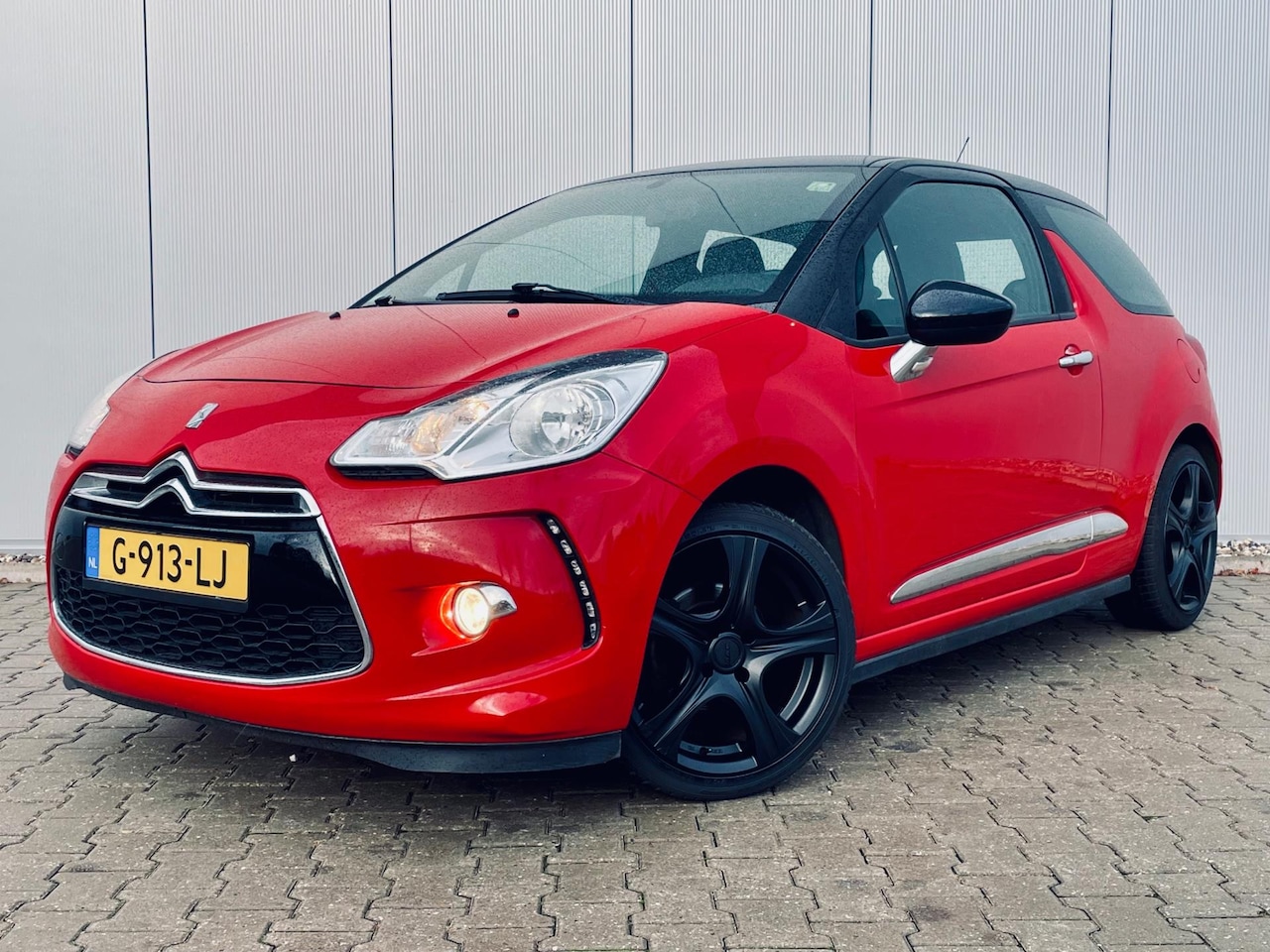 Citroën DS3 - 1.2 VTi Chic. Airco, Distributieriem nieuw! - AutoWereld.nl