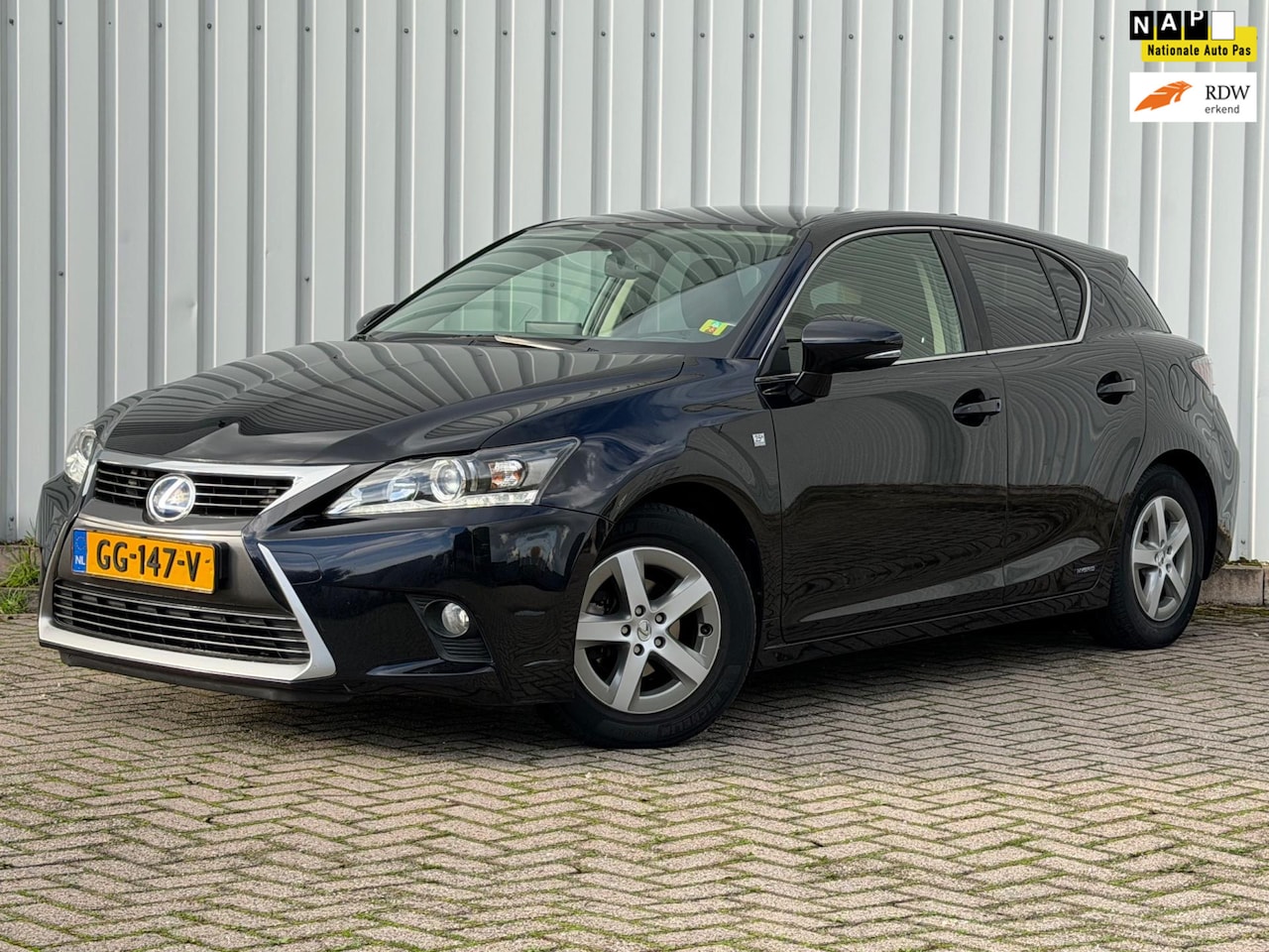 Lexus CT 200h - 25th Edition|Stoelverwarming|Camera|Led|Navi|Clima - AutoWereld.nl