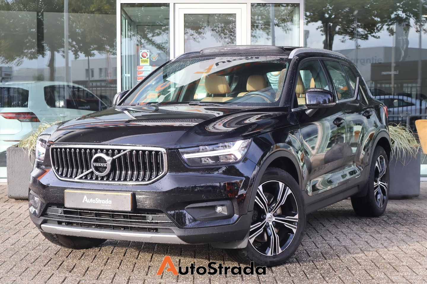 Volvo XC40 - T5 Inscription Twin Engine 262pk | Pano | ACC | Climate | Carplay | Trekhaak | LED | Keyle - AutoWereld.nl