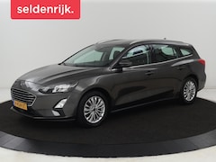 Ford Focus - 1.0 EcoBoost Titanium | Trekhaak | Carplay | Navigatie | Keyless | Full LED | Parkeerhulp