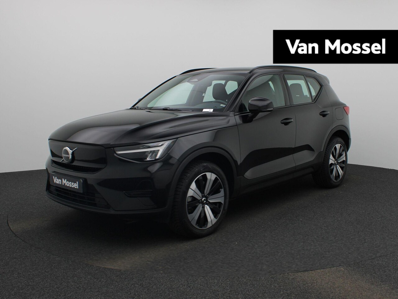 Volvo XC40 - Recharge Core | Automaat | LMV | Parkeer sensoren | Virtual cockpit | Camera | Climate Con - AutoWereld.nl