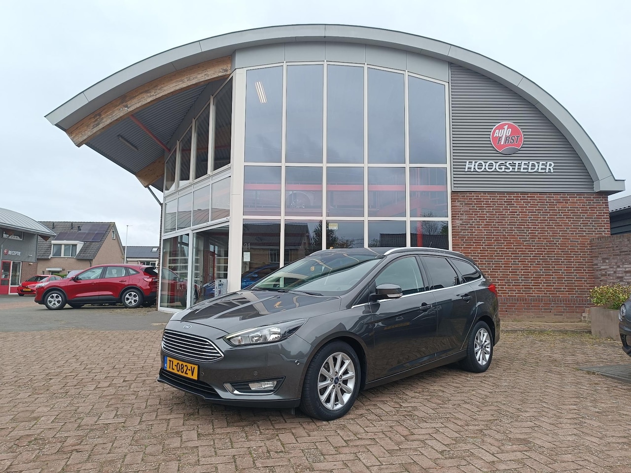 Ford Focus Wagon - 1.0 Titanium 1.0 125pk Titanium, carplay, cruise, stoelverw. - AutoWereld.nl