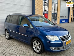 Volkswagen Touran - 1.4 TSI Highline, climat control, pdc, apk, nap, trekhaak, automaat, portable tv, all seas